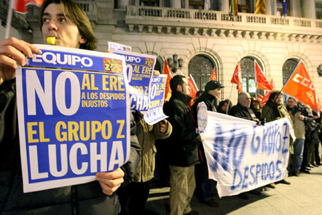 Foto de archivo de EFE correspondiente a las protestas de los trabajadores del Grupo Zeta con motivo del ERE de 2009.